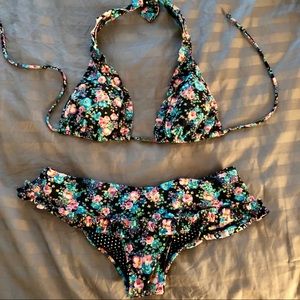 Jessica Simpson Bikini Set!